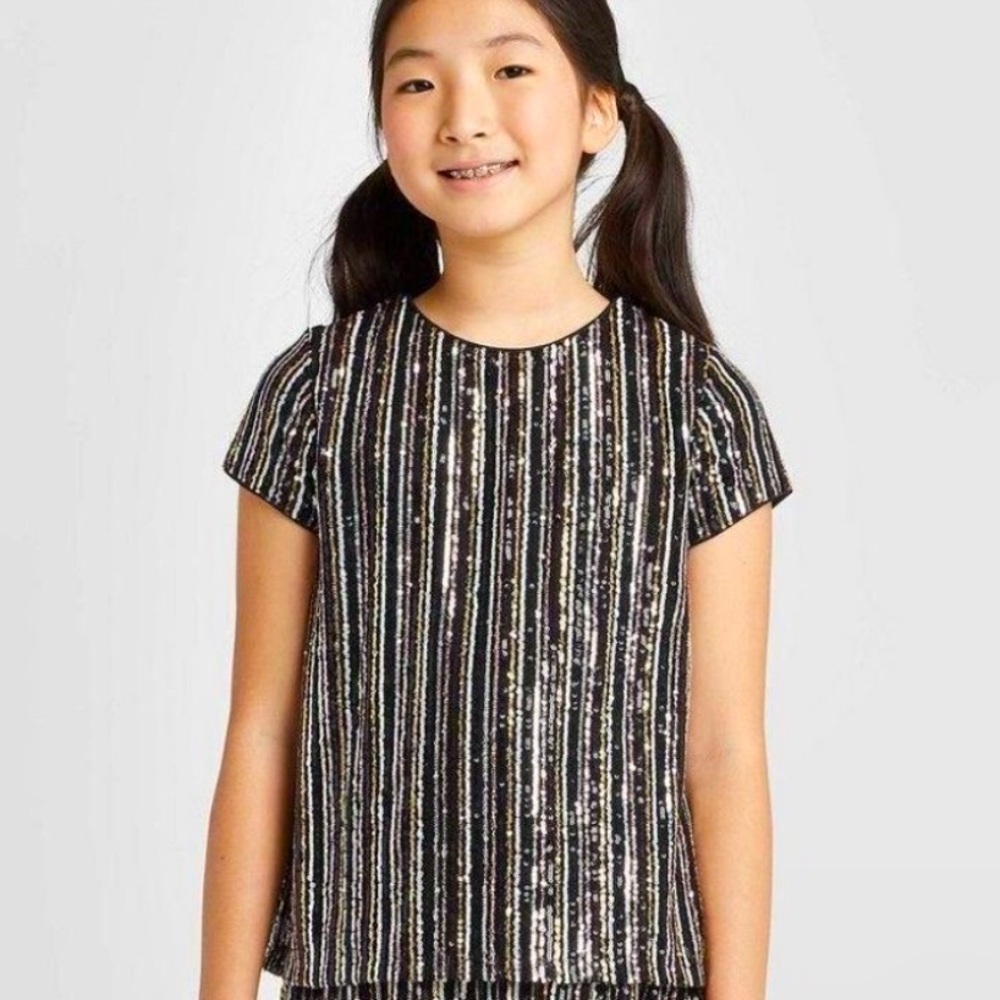 Art Class | Girls Short Sleeve Sequin Top with keyhole cutout & Lining - Size L